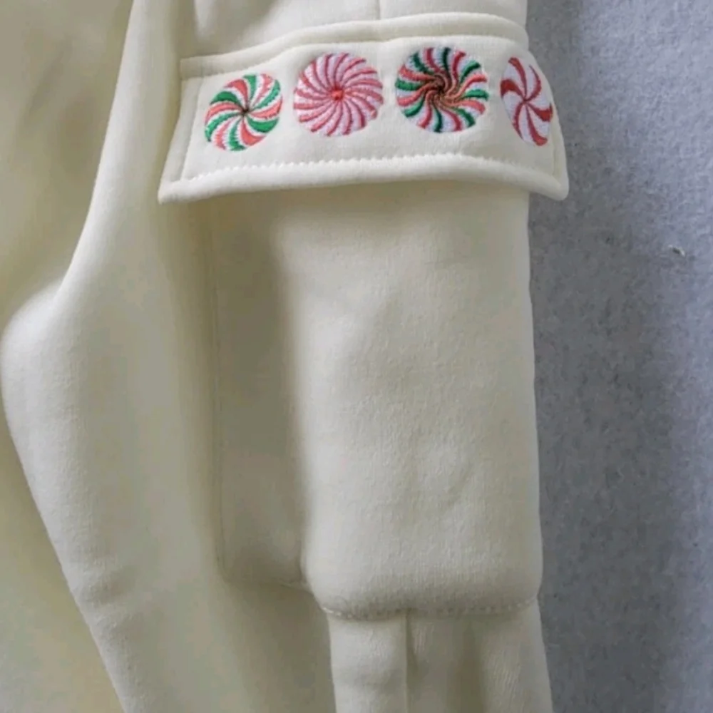 Lucky You In MyChristmas Era Off-White HolidaySweatsuit – Girls Size M (10)-L(12